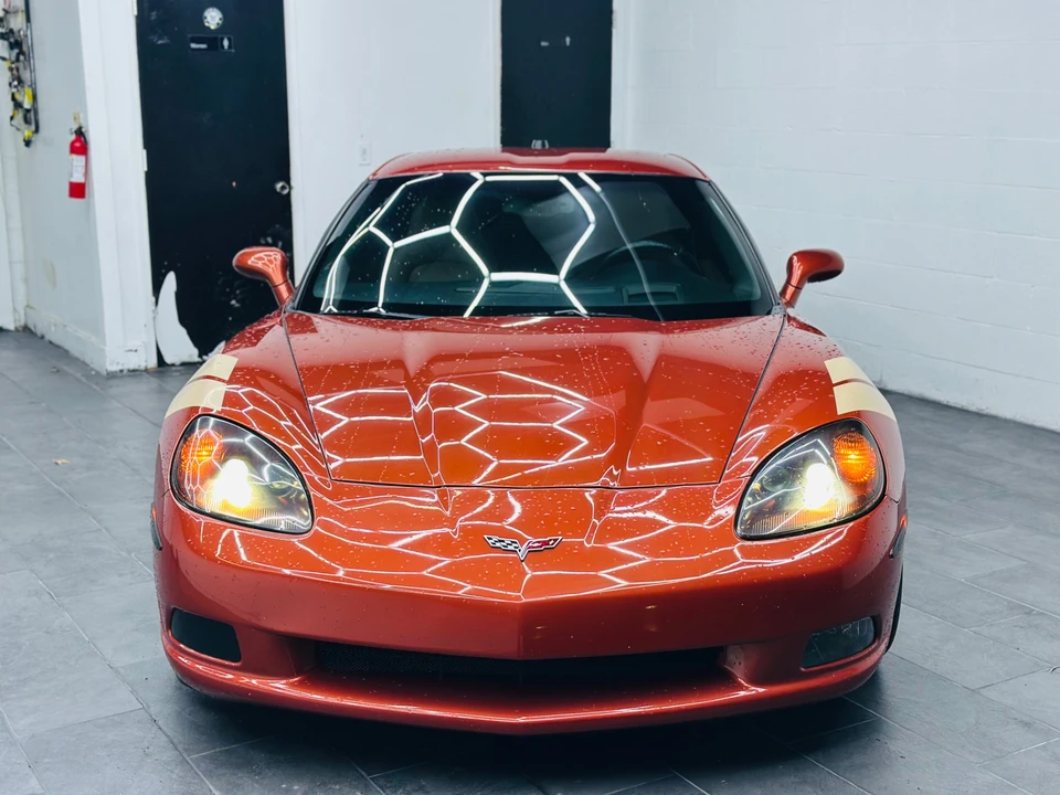 2005 Chevrolet Corvette C6 - Image 2 of 13