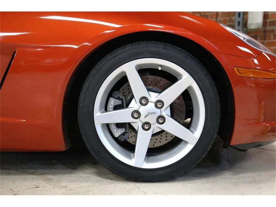 2005 Chevrolet Corvette C6 - Image 12 of 31