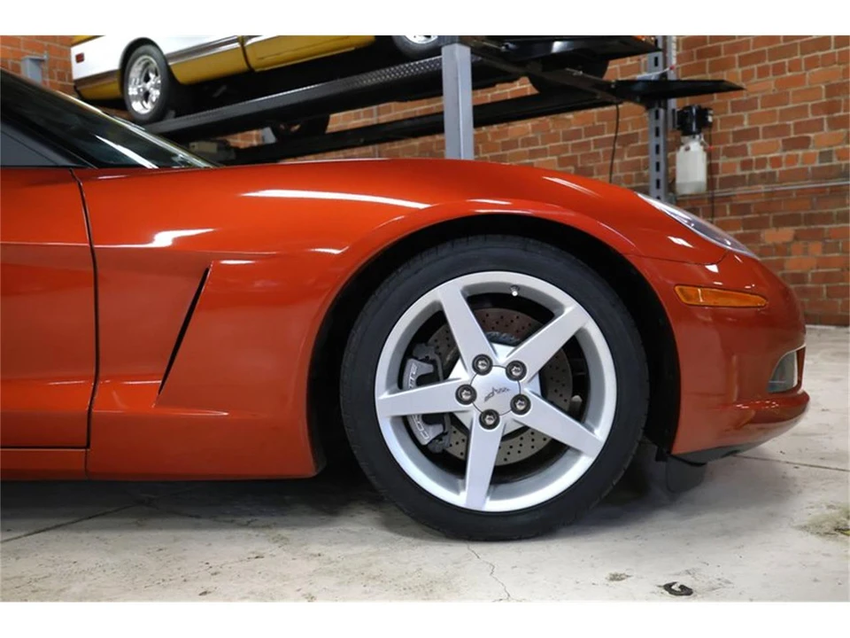 2005 Chevrolet Corvette C6 - Image 13 of 31