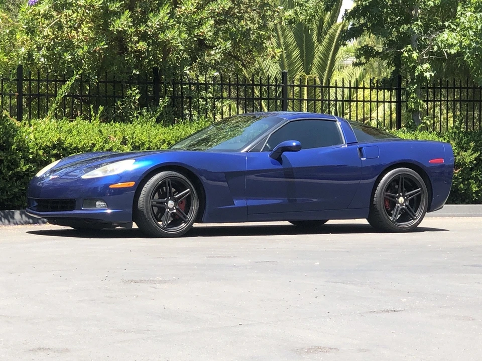 2005 Chevrolet Corvette C6 - Image 9 of 15