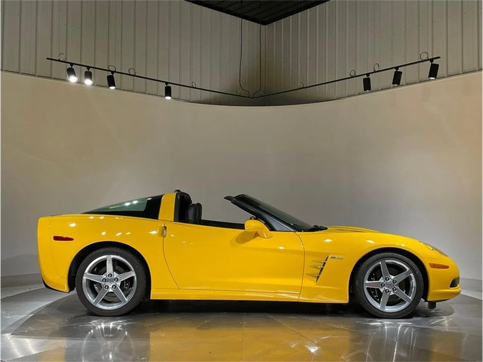 2005 Chevrolet Corvette C6 - Image 13 of 31