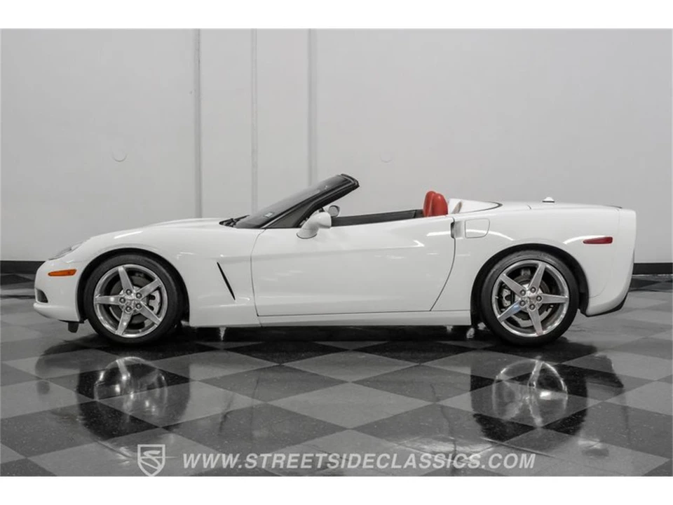 2005 Chevrolet Corvette C6 - Image 2 of 31