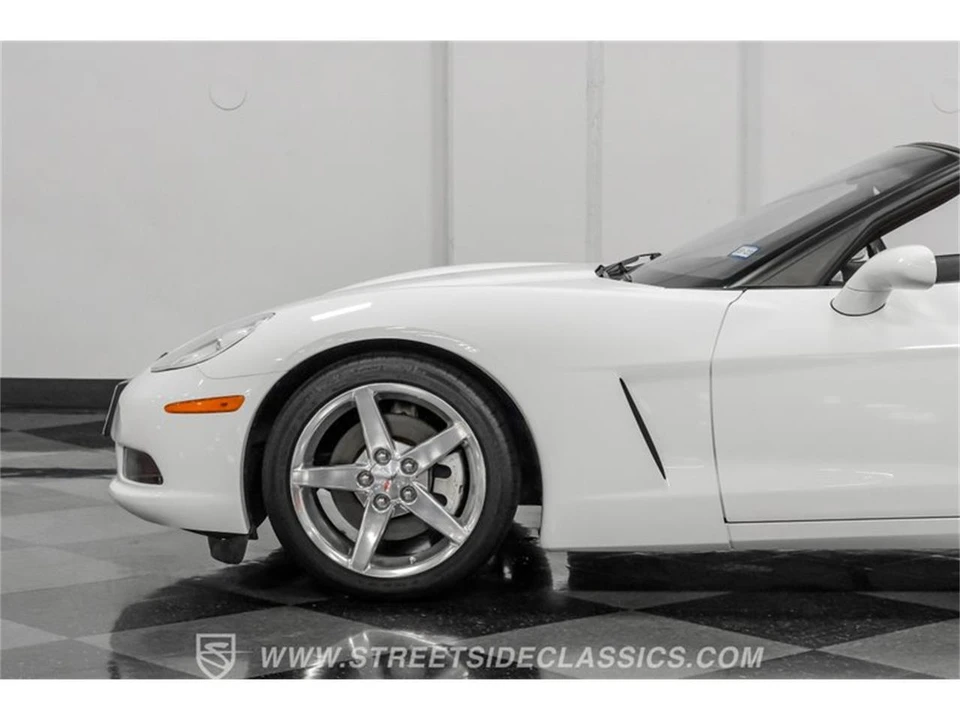 2005 Chevrolet Corvette C6 - Image 22 of 31