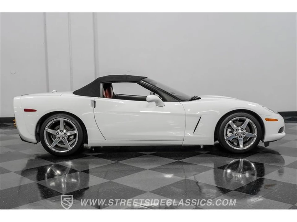 2005 Chevrolet Corvette C6 - Image 13 of 31