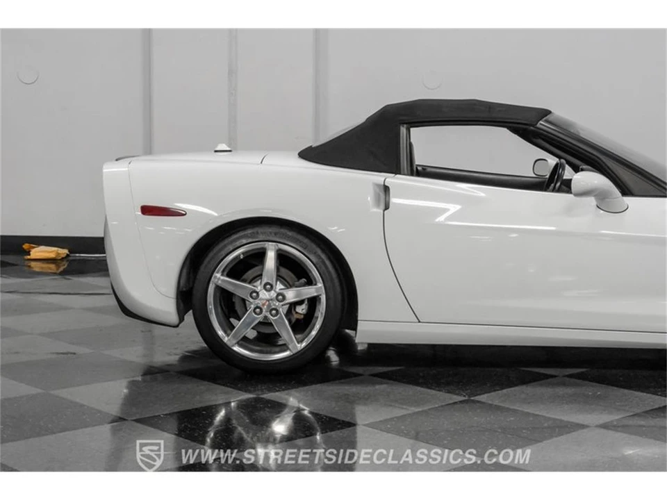 2005 Chevrolet Corvette C6 - Image 28 of 31