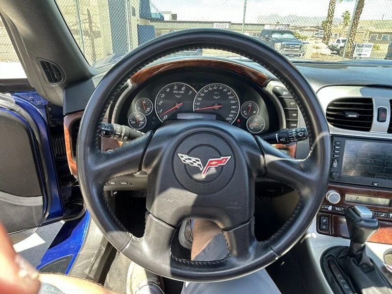 2005 Chevrolet Corvette C6 - Image 16 of 31