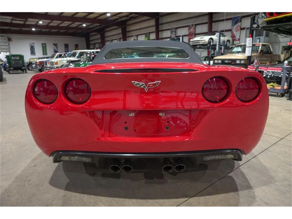 2005 Chevrolet Corvette C6 - Image 23 of 31