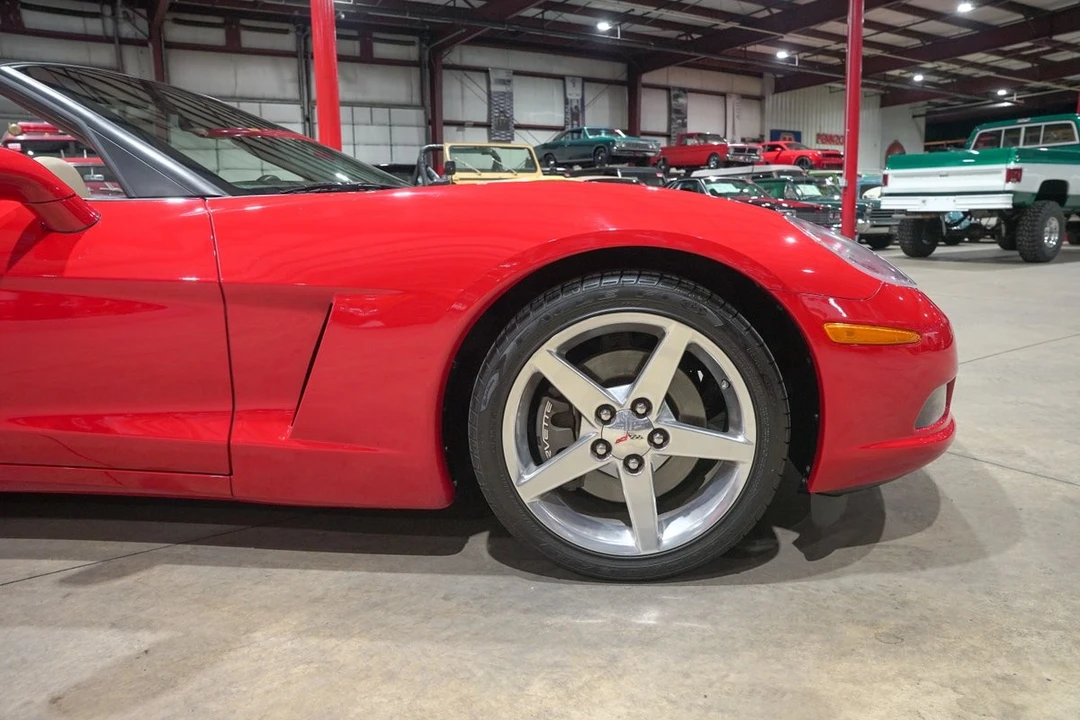 2005 Chevrolet Corvette C6 - Image 11 of 21