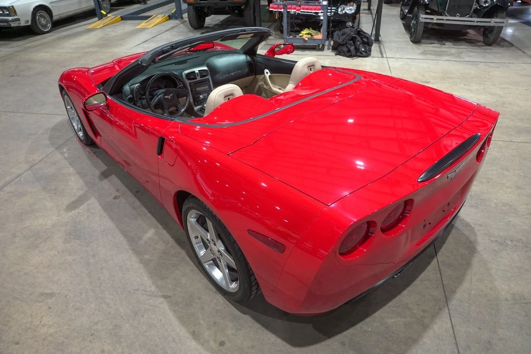 2005 Chevrolet Corvette C6 - Image 16 of 31