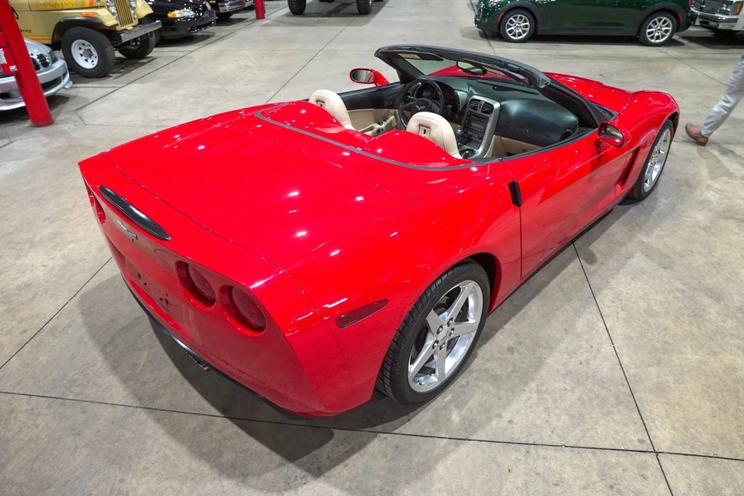 2005 Chevrolet Corvette C6 - Image 17 of 31
