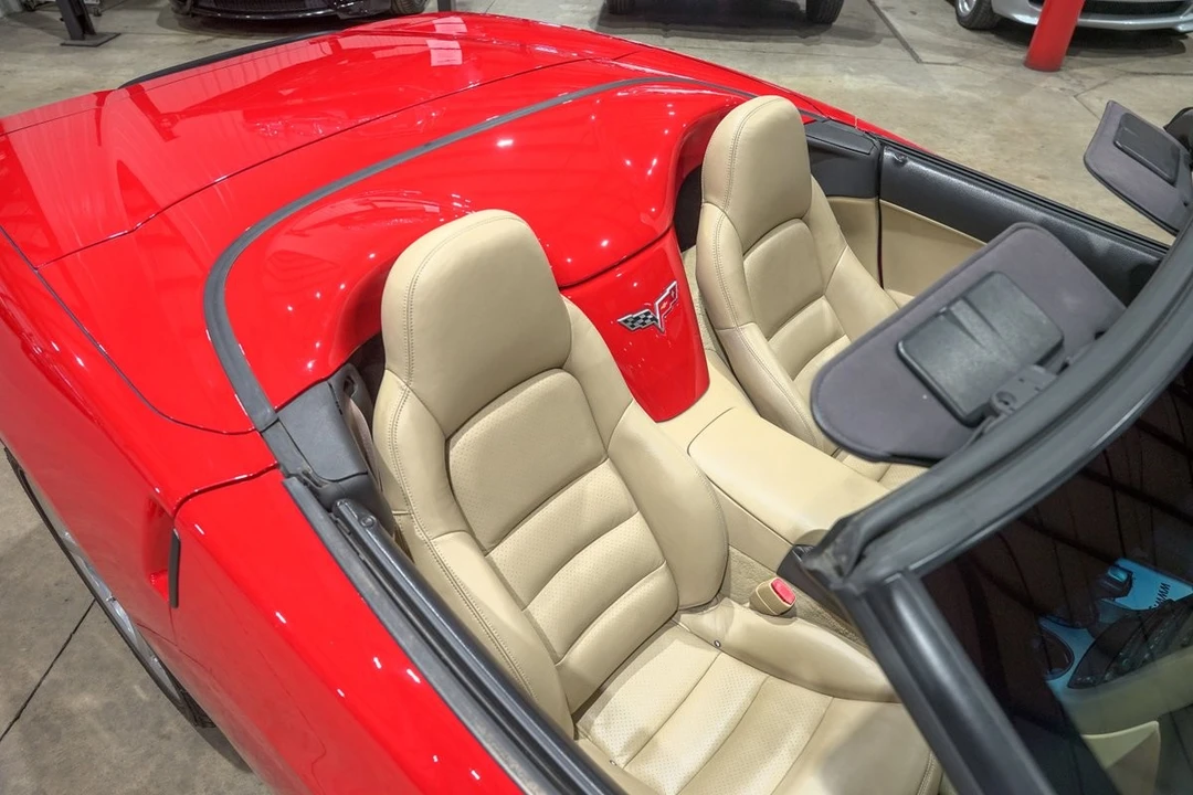 2005 Chevrolet Corvette C6 - Image 18 of 31