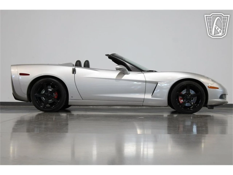 2005 Chevrolet Corvette C6 - Image 16 of 31