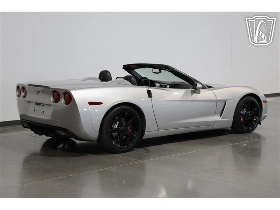 2005 Chevrolet Corvette C6 - Image 13 of 31