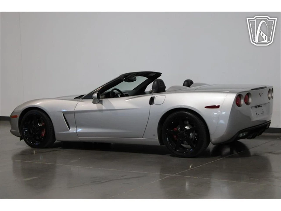 2005 Chevrolet Corvette C6 - Image 23 of 31