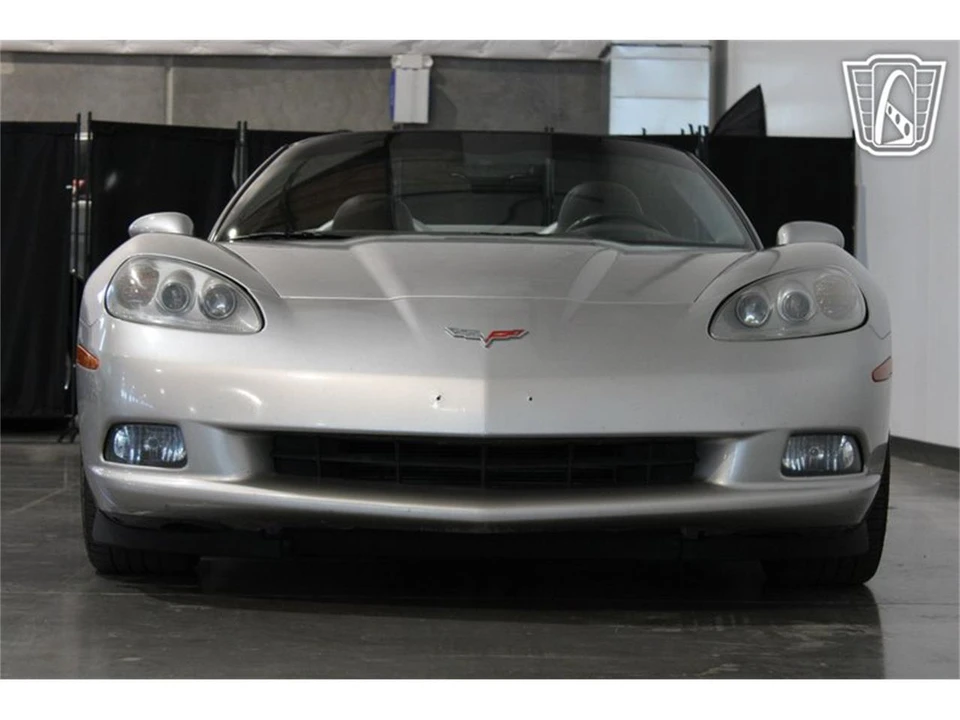 2005 Chevrolet Corvette C6 - Image 14 of 31