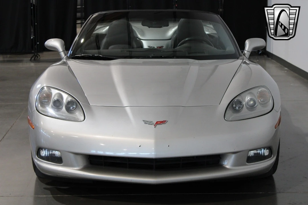 2005 Chevrolet Corvette C6 - Image 12 of 21