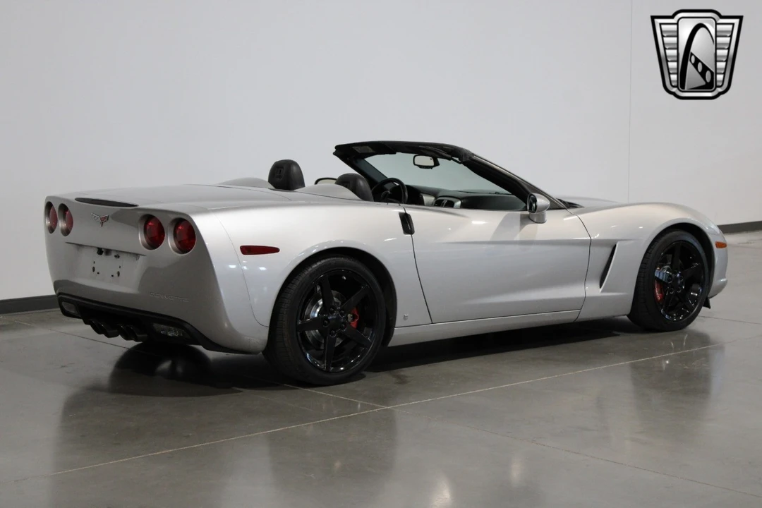 2005 Chevrolet Corvette C6 - Image 15 of 21