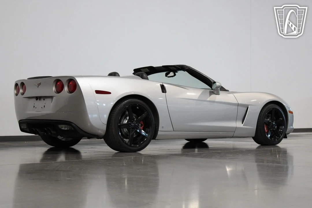 2005 Chevrolet Corvette C6 - Image 19 of 21