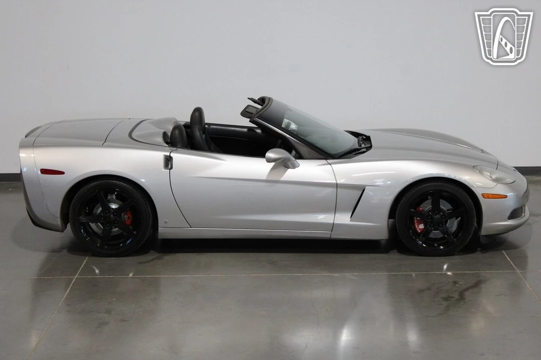 2005 Chevrolet Corvette C6 - Image 9 of 12