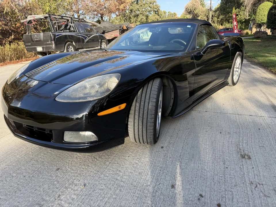 2005 Chevrolet Corvette C6 - Image 2 of 12