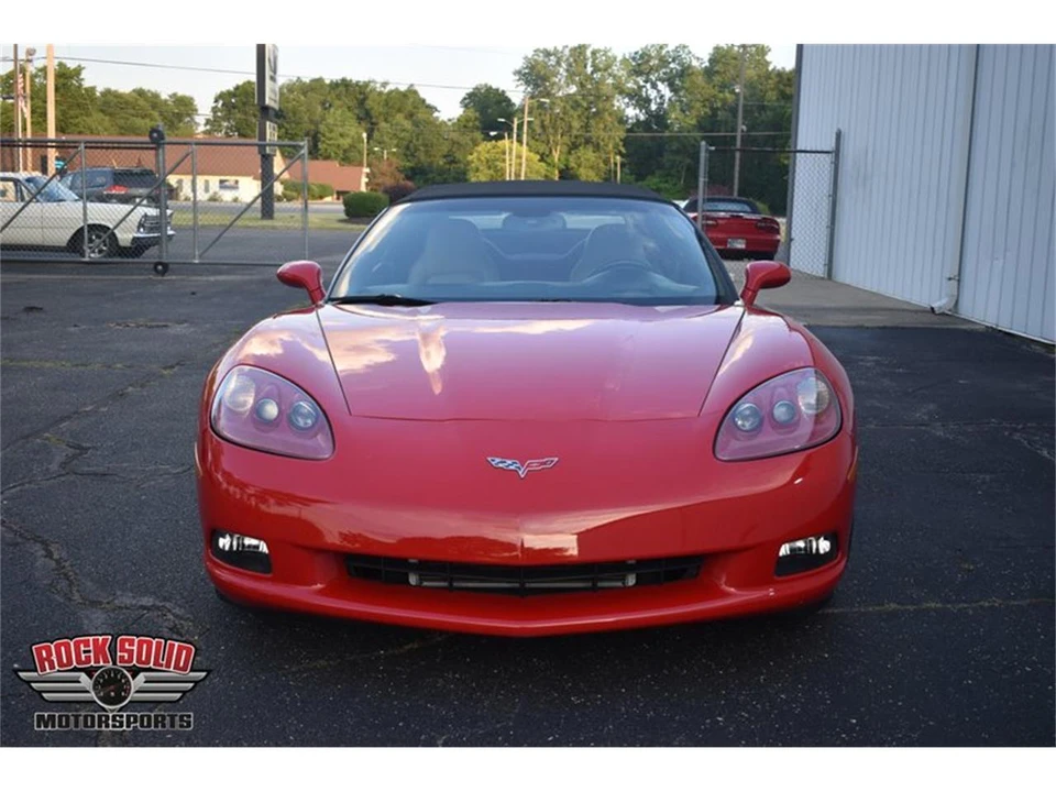 2005 Chevrolet Corvette C6 - Image 2 of 31
