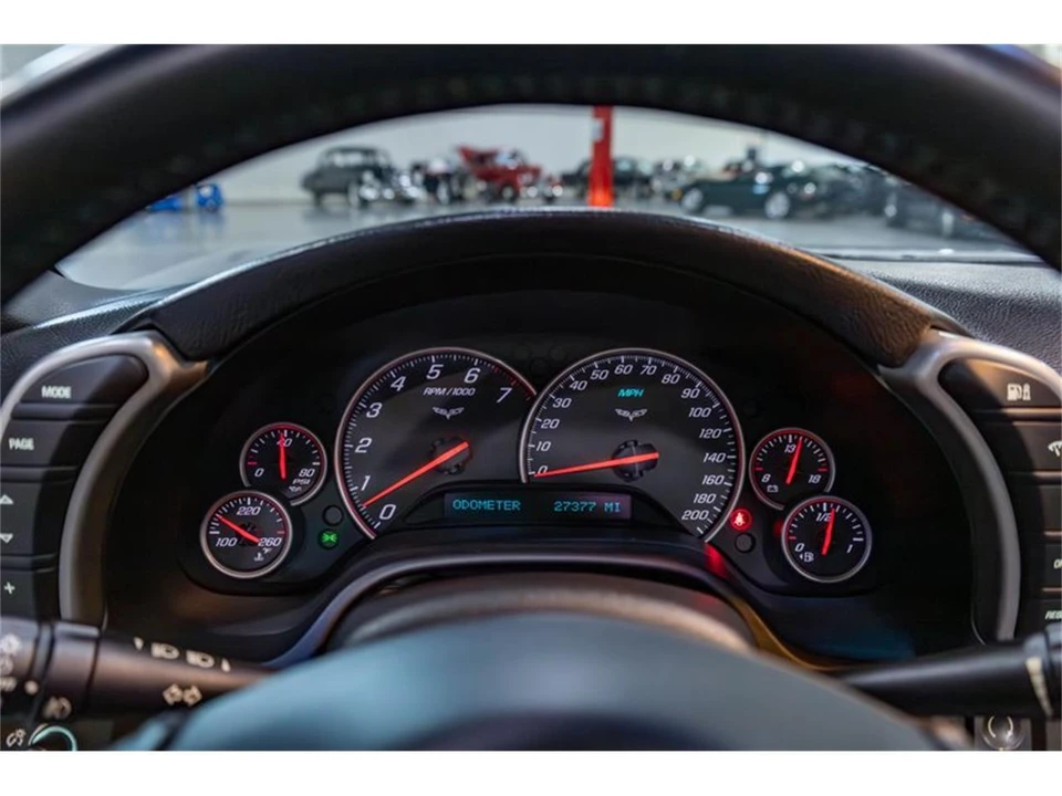 2005 Chevrolet Corvette C6 - Image 11 of 31
