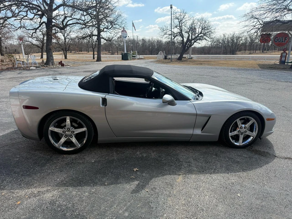 2005 Chevrolet Corvette C6 - Image 4 of 31