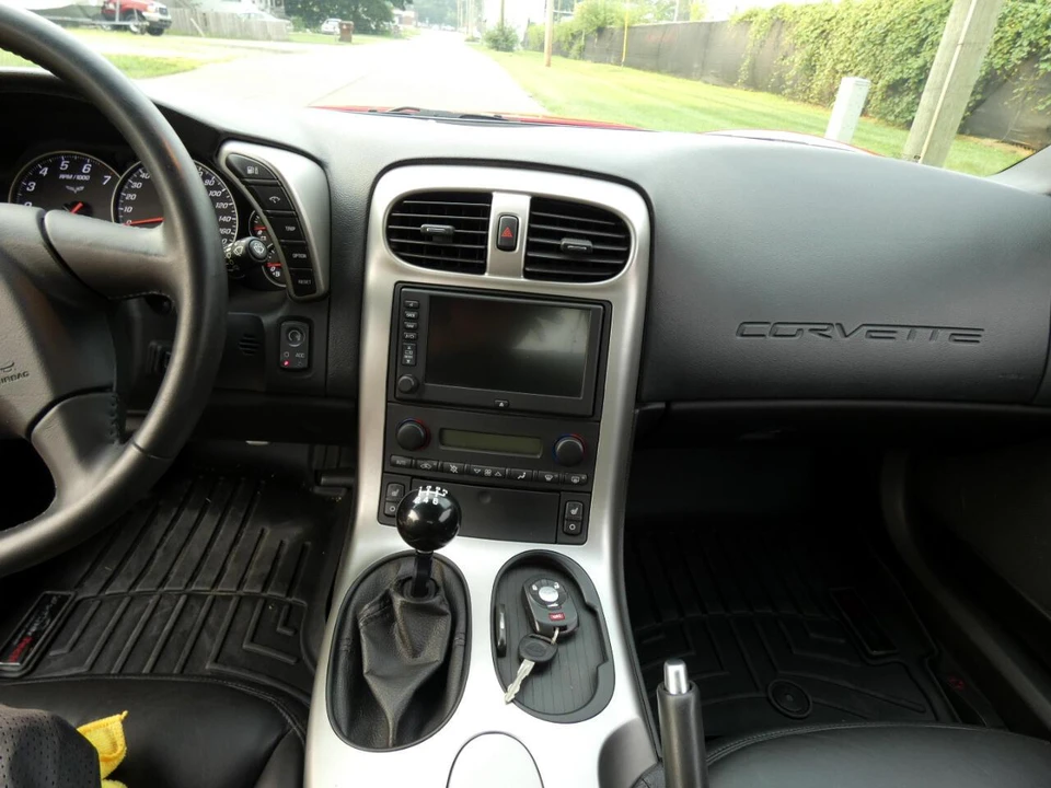 2005 Chevrolet Corvette C6 - Image 28 of 31