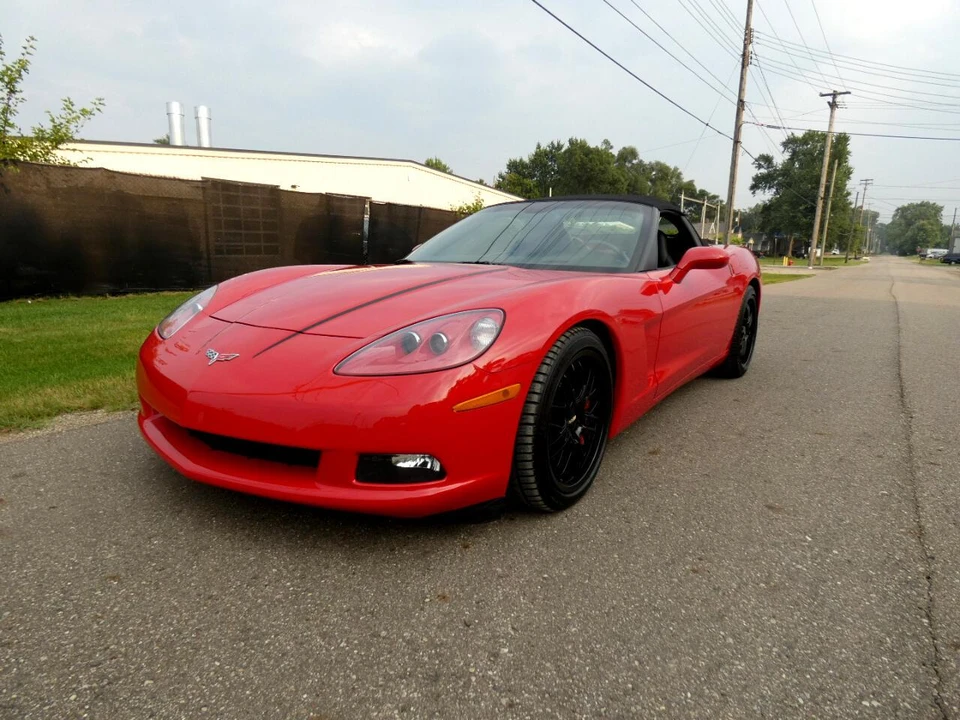 2005 Chevrolet Corvette C6 - Image 2 of 31