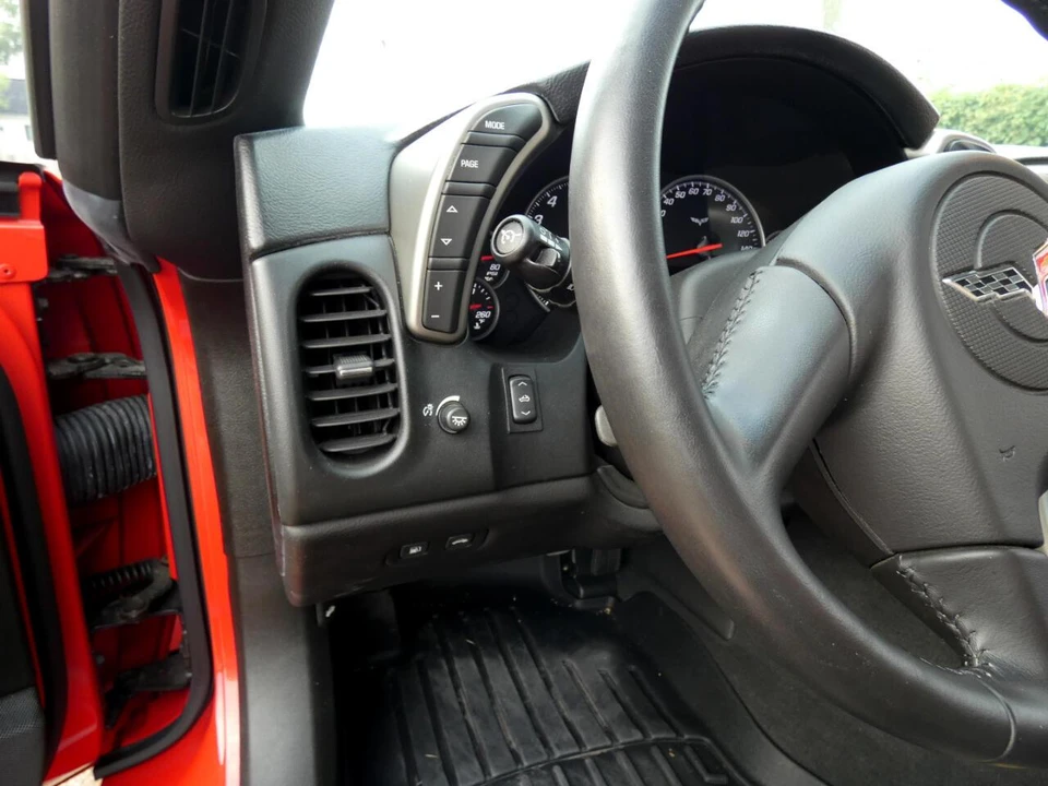 2005 Chevrolet Corvette C6 - Image 29 of 31