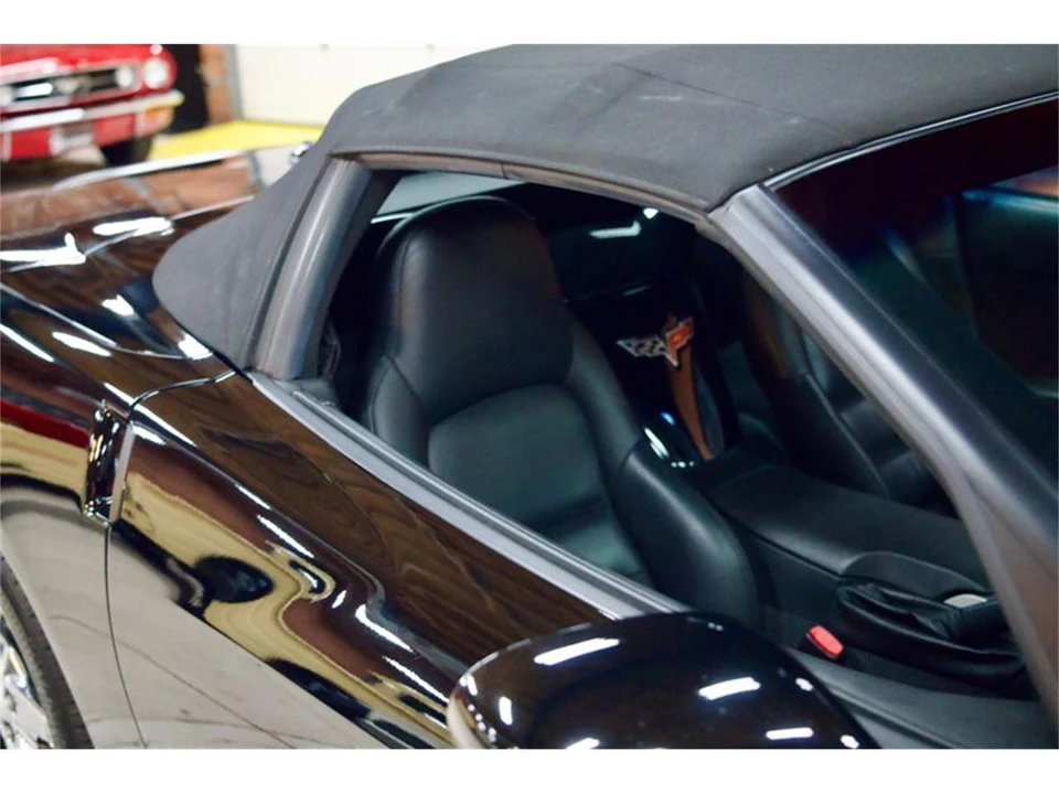 2005 Chevrolet Corvette C6 - Image 16 of 31
