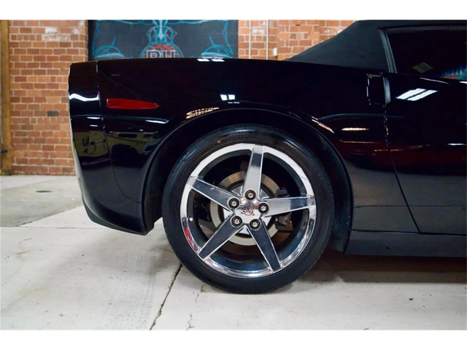 2005 Chevrolet Corvette C6 - Image 13 of 31