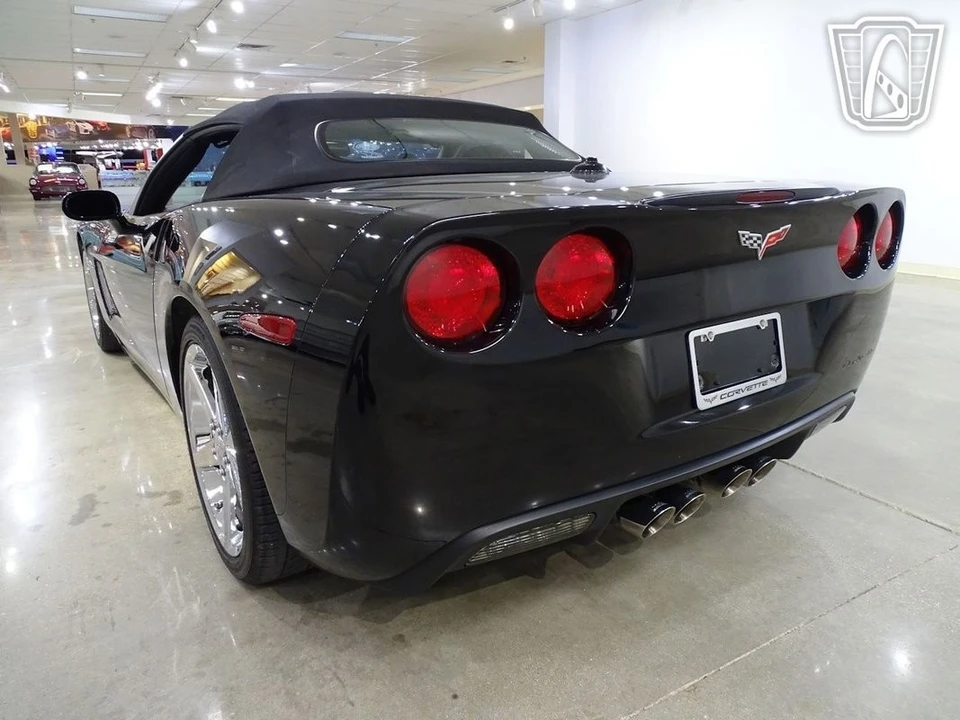 2005 Chevrolet Corvette C6 - Image 12 of 21