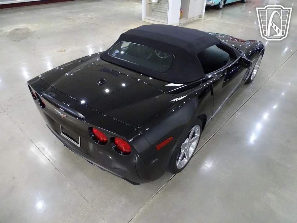 2005 Chevrolet Corvette C6 - Image 17 of 21