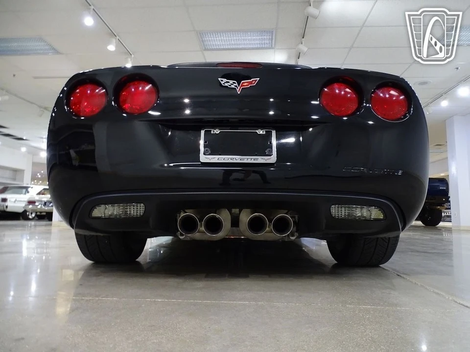 2005 Chevrolet Corvette C6 - Image 16 of 21