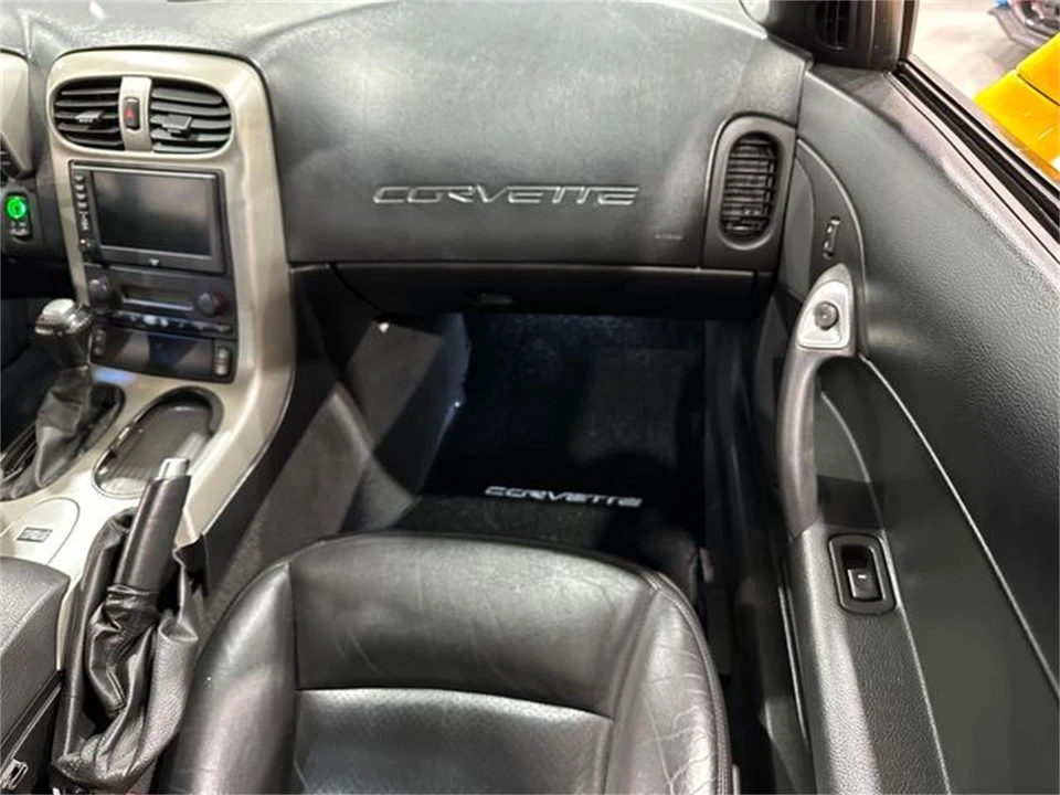 2005 Chevrolet Corvette C6 - Image 12 of 30