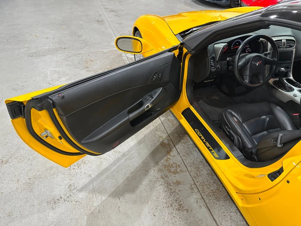 2005 Chevrolet Corvette C6 - Image 15 of 21
