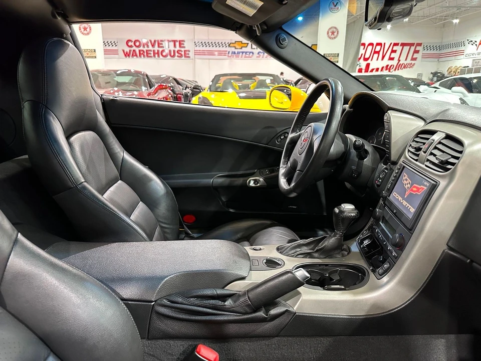 2005 Chevrolet Corvette C6 - Image 14 of 21