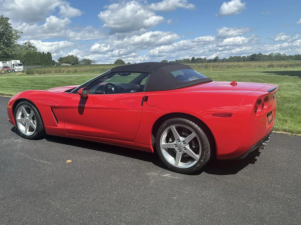 2005 Chevrolet Corvette C6 - Image 3 of 27