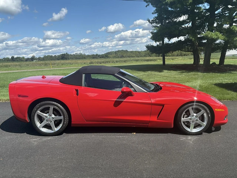 2005 Chevrolet Corvette C6 - Image 5 of 27