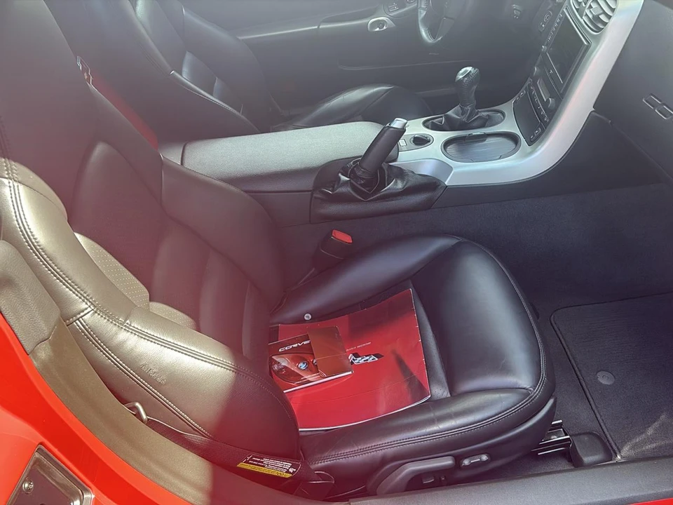 2005 Chevrolet Corvette C6 - Image 11 of 27