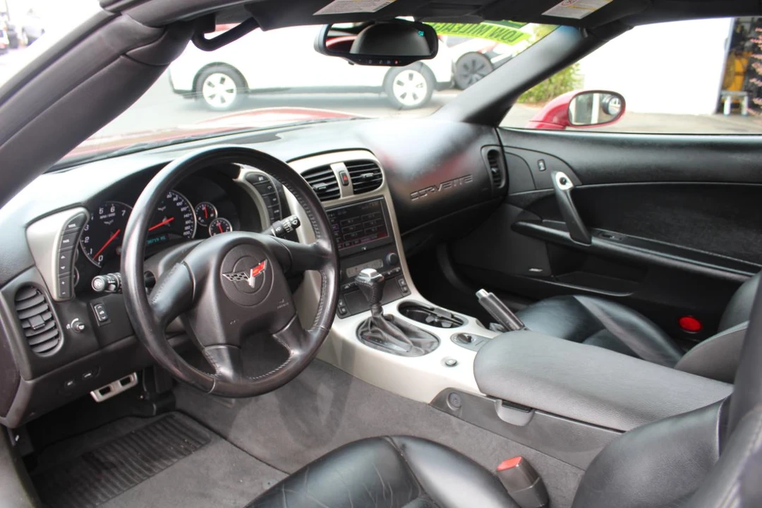 2005 Chevrolet Corvette C6 - Image 11 of 17