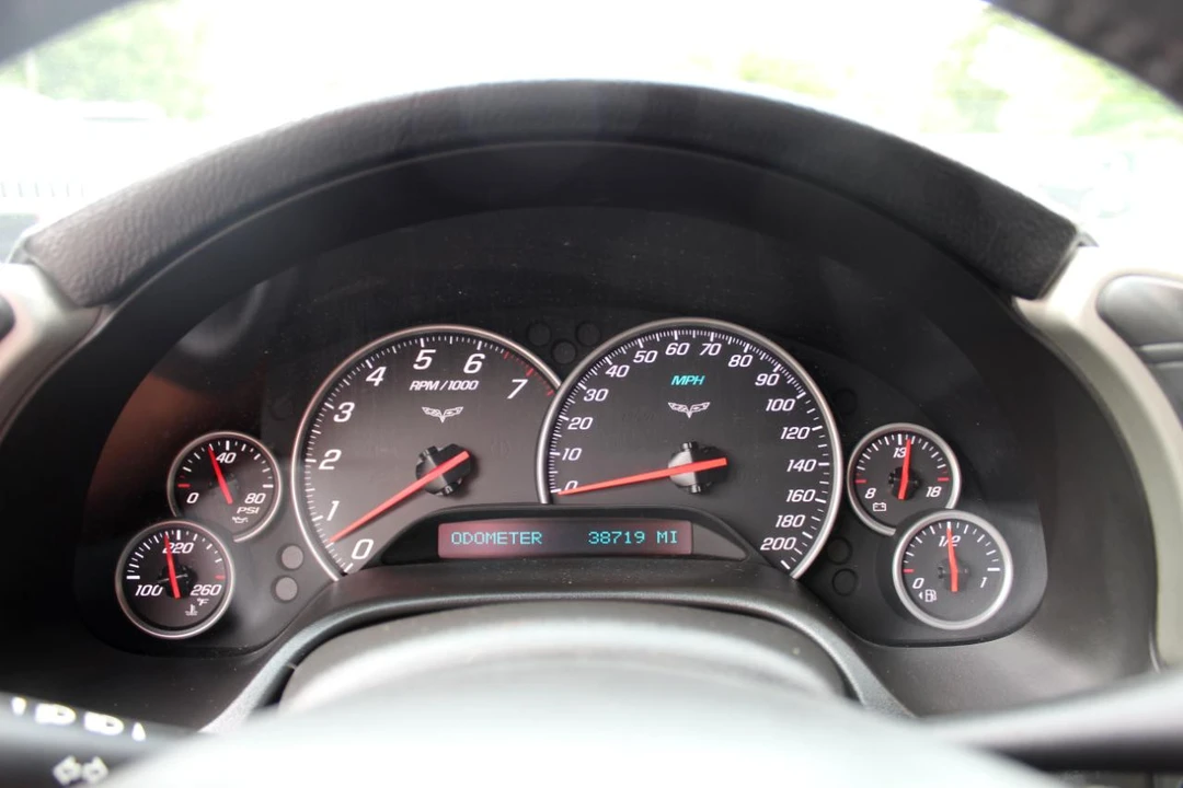 2005 Chevrolet Corvette C6 - Image 13 of 17