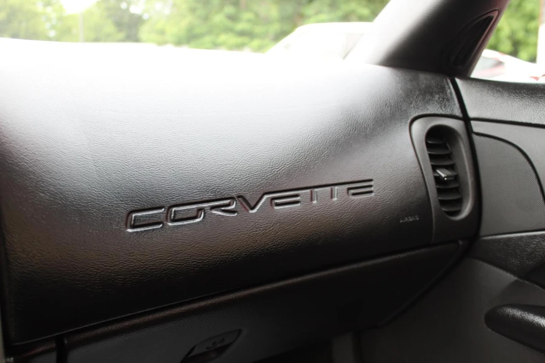 2005 Chevrolet Corvette C6 - Image 15 of 17