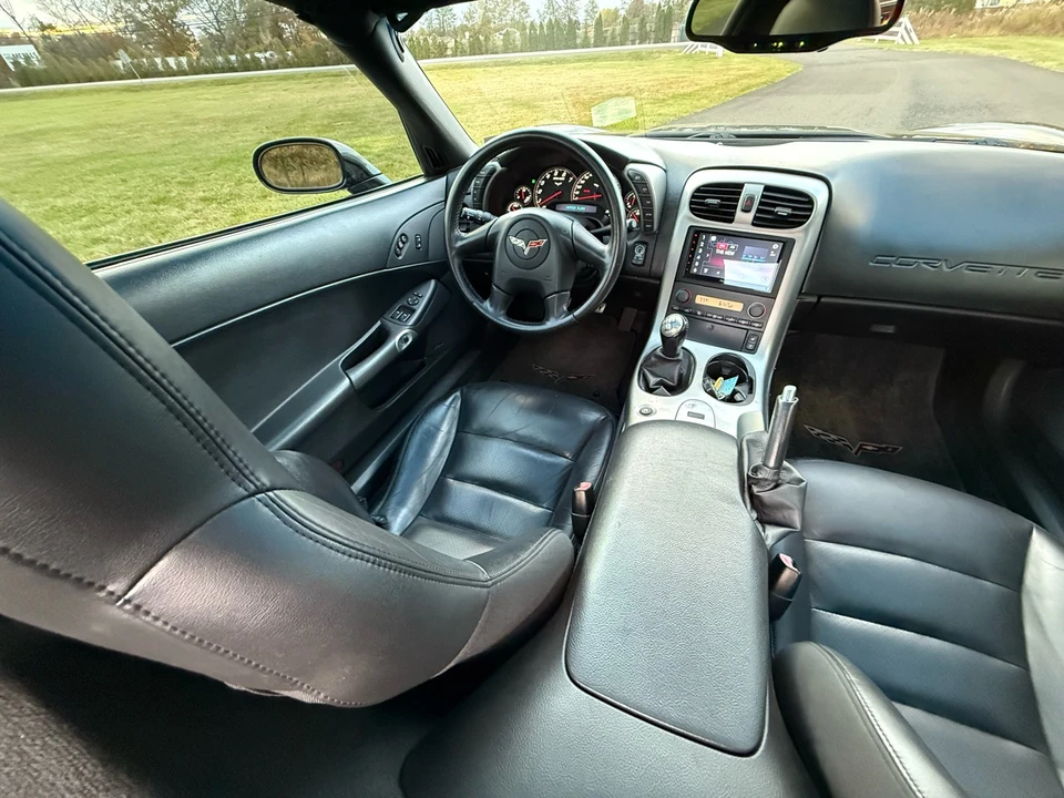 2005 Chevrolet Corvette C6 - Image 16 of 21