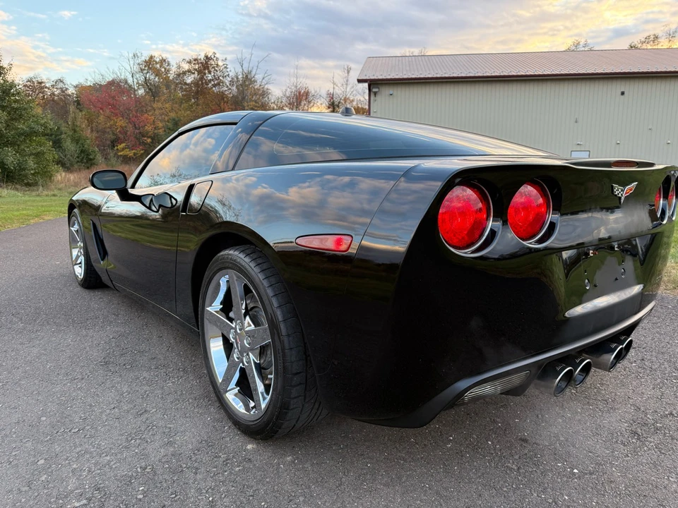 2005 Chevrolet Corvette C6 - Image 4 of 21