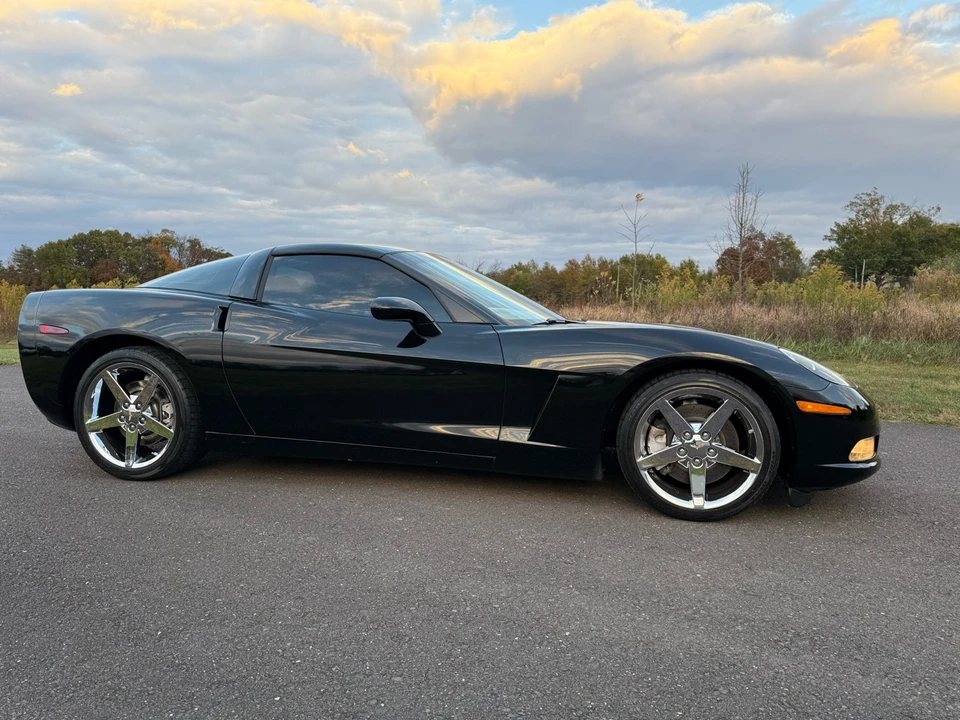 2005 Chevrolet Corvette C6 - Image 2 of 21