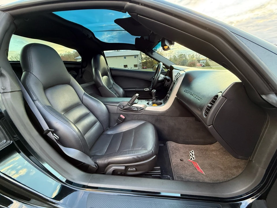 2005 Chevrolet Corvette C6 - Image 10 of 21