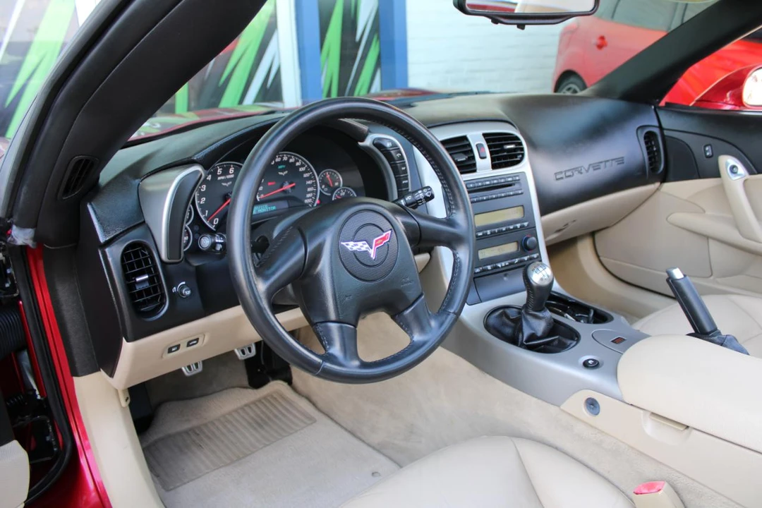 2005 Chevrolet Corvette C6 - Image 19 of 31
