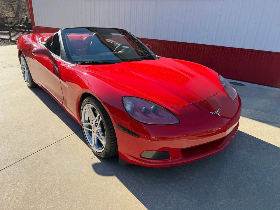 2005 Chevrolet Corvette C6 - Image 17 of 21